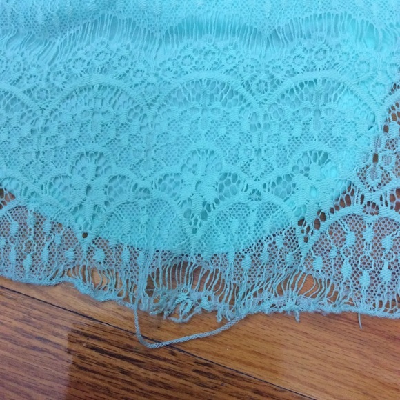 Rue 21 Crop Top - Picture 4 of 5